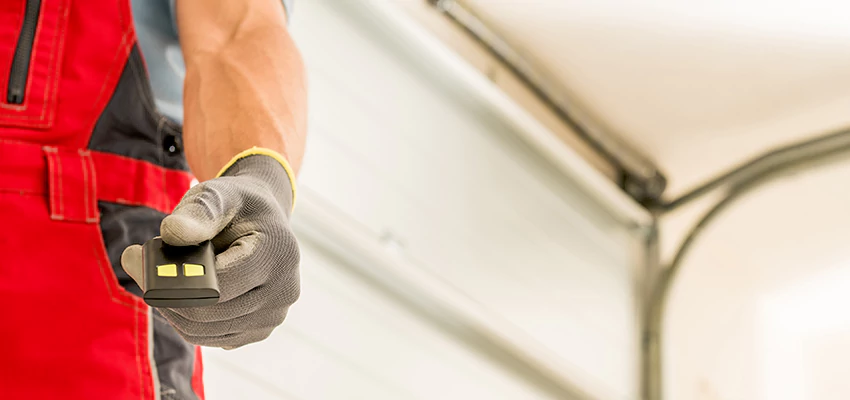 Residential Garage Door Security in Oak Hills, California