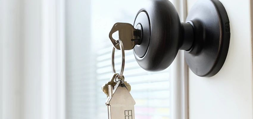 Bifold Door Knob Replacement in Oak Hills, California