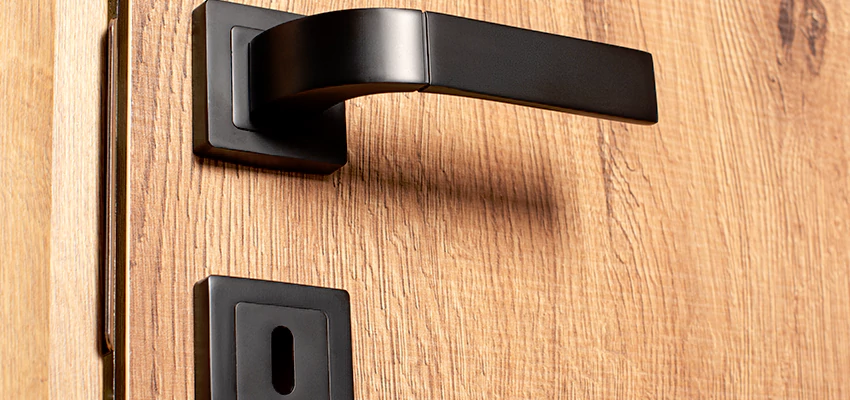 Weekend Lockout Assistance Troubleshooting in Oak Hills, California