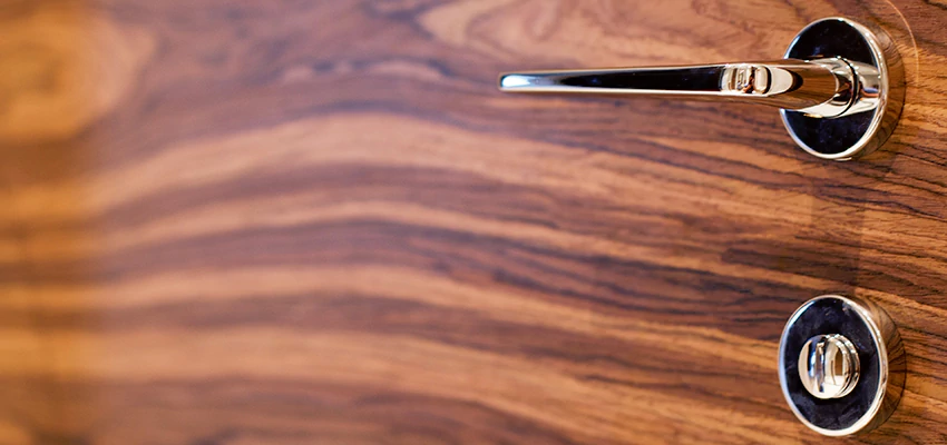 On Demand Locksmith For Key Fobs Repair in Oak Hills, California