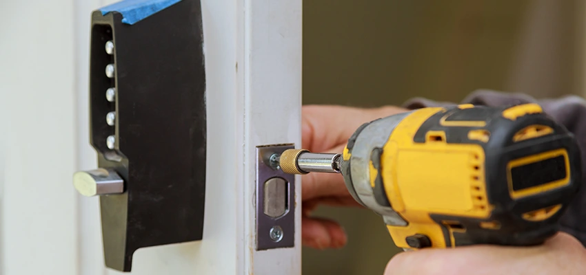 Eviction Locksmith For Key Duplication in Oak Hills, California